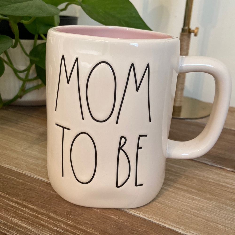 Rae Dunn Mom To Be mug